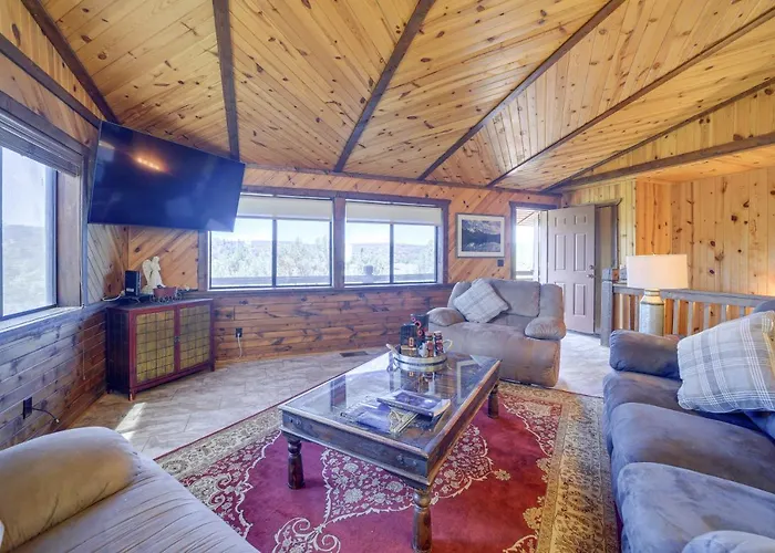 Hotel With Deck Near Hiking, Fishing And More! Payson
