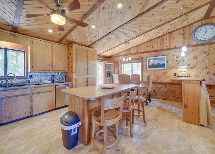 With Deck Near Hiking, Fishing And More! Payson