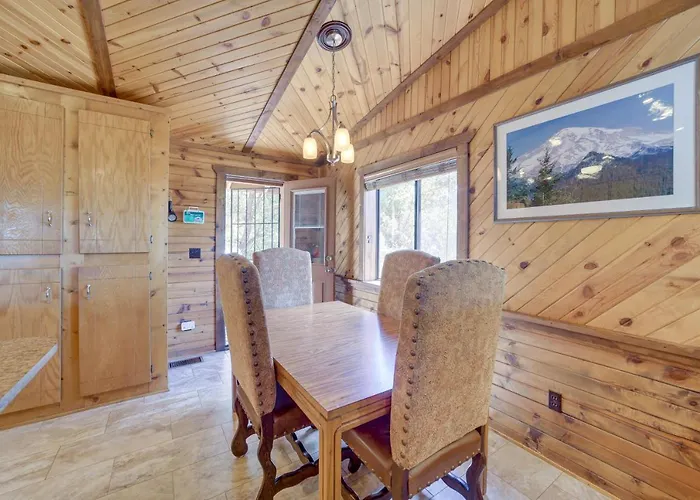 With Deck Near Hiking, Fishing And More! Hotel Payson