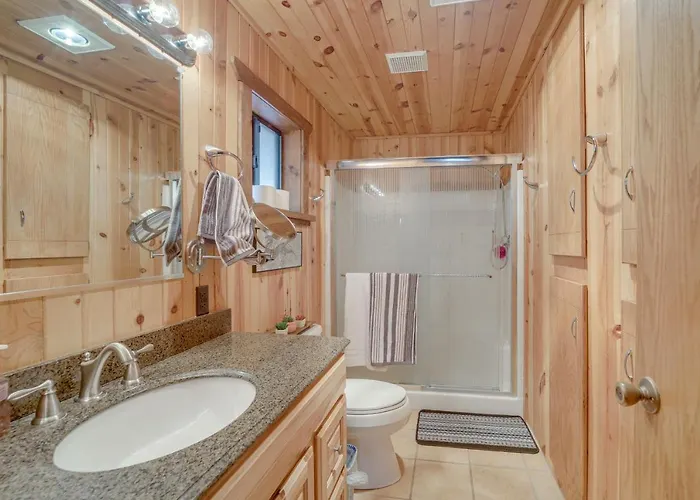 With Deck Near Hiking, Fishing And More! Payson