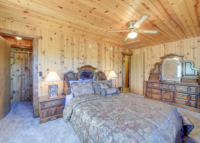 With Deck Near Hiking, Fishing And More! Hotel 3*